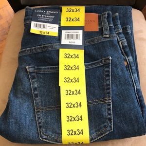 Lucky Brand Mens 221 Straight jeans
